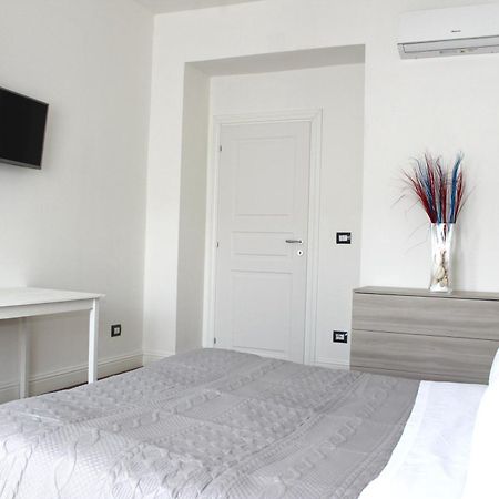 Art Apartment Stazione B Firenze Bagian luar foto