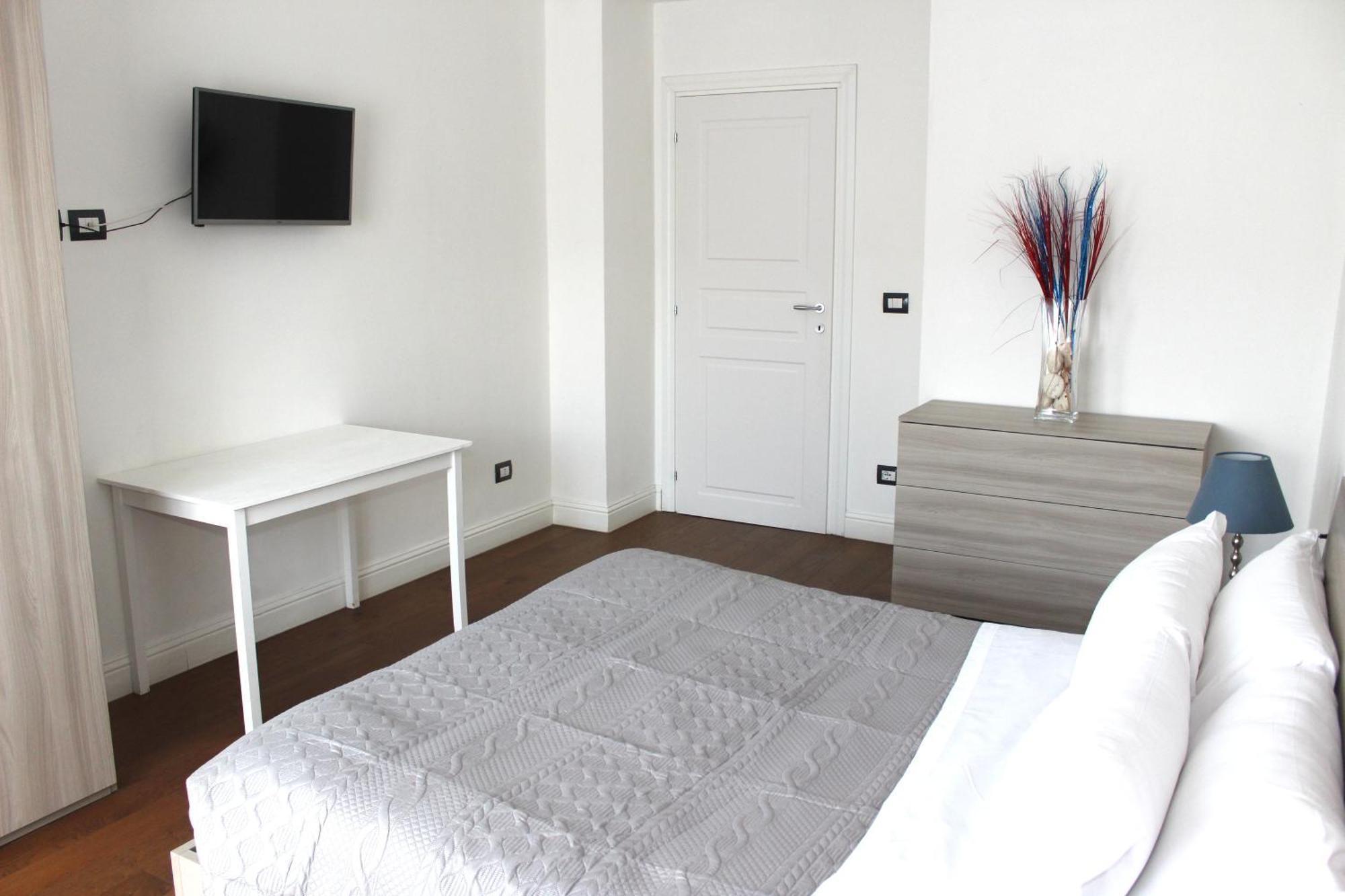 Art Apartment Stazione B Firenze Bagian luar foto